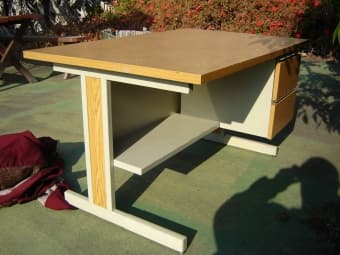 Good Office Desk w/ two drawers for $20 (plus a free chair) 1