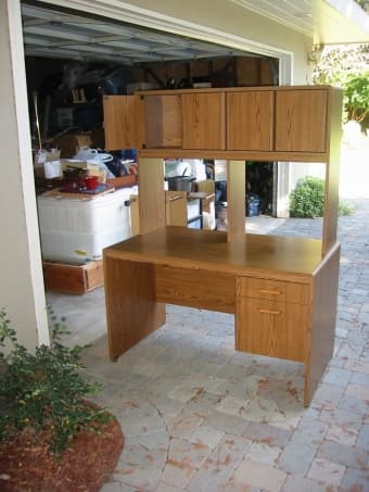 Oak-color Desk with Hutch - $75 (palo alto) 2