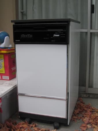 Dishwasher in excellent condition for $80 1