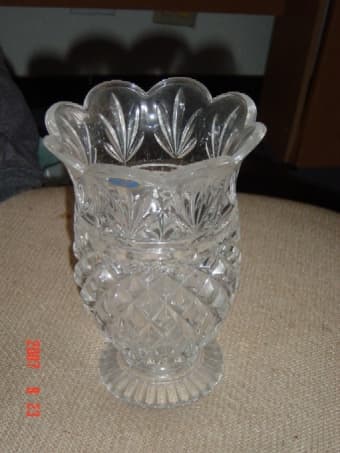 FS: Crystal Vase ($2) and cake pan (like new) $2 1