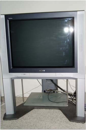 32" SONY TV ($350 obo) 3