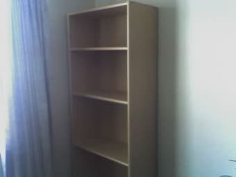 bookcase 75'' x 25'' x 11'' - 40$ 1