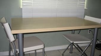 table with chairs 2