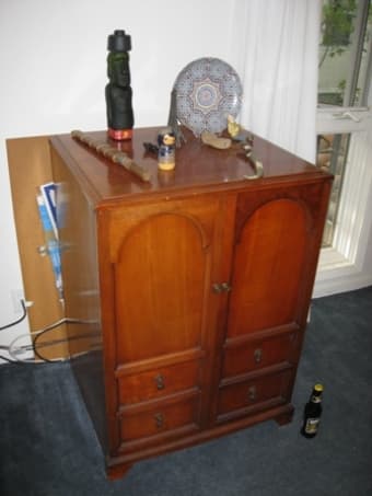 Antique Rosewood TV Cabinet 2