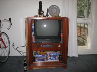 Antique Rosewood TV Cabinet 3
