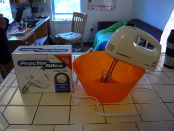 Proctor Silex Hand Mixer - $7 1