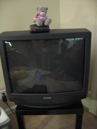 30" Panasonic TV w/ TV Stand $80 1