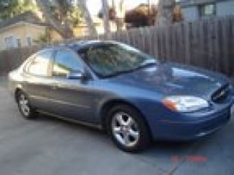 2000 Ford Taurus SE Sedan 4D 3