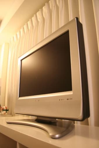 Sharp LCD 26'' TV 3