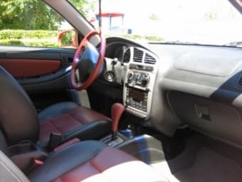 2001 Daewoo Lanos Hatchback Sport 4900 miles $3799 - (stanford) 3