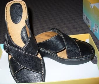 b.Q.c Black Leather Sandals size 8. 3