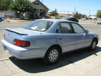 1996 TOYOTA CAMRY LE 4CYL 1