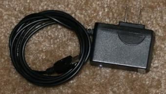 Motorola razr charger 5$ 1