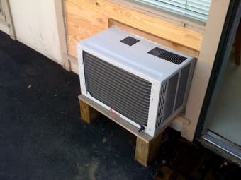 Amana, 12,000-BTU Room Air Conditioner - 250$ OBO 1