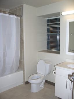 1BR in Munger sublet available from May 10 to June 14 2