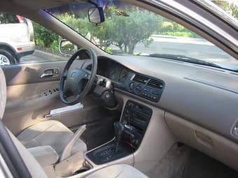 1996 Honda Accord LE, A/T ---$3,000 3