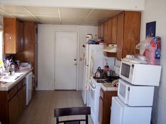 $650 room in lovely house--bike to Stanford, walk to Caltrain! 3