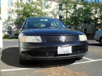 2000 VW Passat GLS 4 Fully Loaded - $4000 (on campus) 1