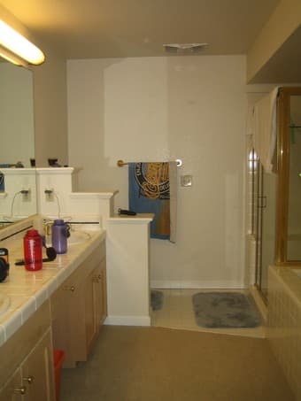 Large Room w large bathroom, avail July 1st 3