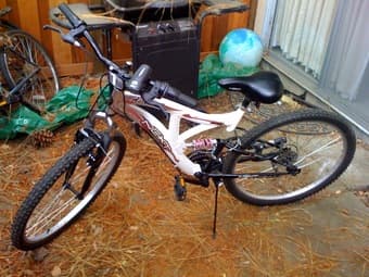 For Sale: 26' bike, Ascent mego,throw in a U-lock, good condition, $95 1
