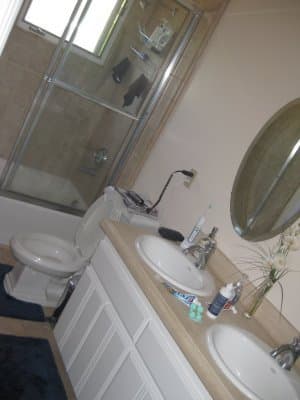 $999 / 1 BR in big, furnished house near campus :: Availlable now!! 2