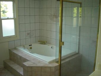 $1050 Master Bedroom in 5-Br House (menlo park) 3