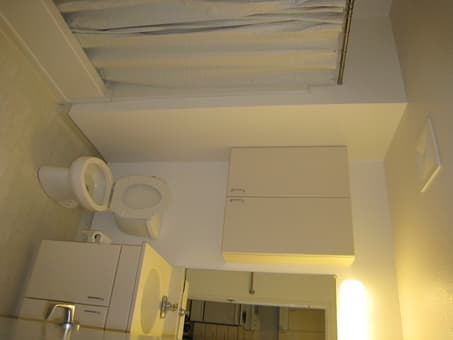 Subleasing my studio (5) in EV, Mon July 13th - September 1) $1051/mon 2
