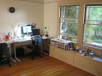 $250(weekly) Studio in downtown (University ave)  August 2nd - 25th 2