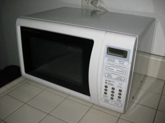 For sale: Microwave $12 1