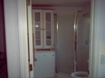Studio/Cottage available 1