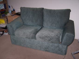 green microfiber loveseat couch 50 2