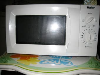 Hair Microwave Oven White Cute- $25 1