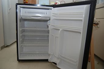 Moving Sales- Refrigerator (GE Spacemaker??? 4.3 Cu. Ft) $80 3