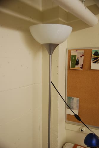 Moving Sales: Sandwich Maker, Juice Blender, Desk Lamp, Floor Lamp 3