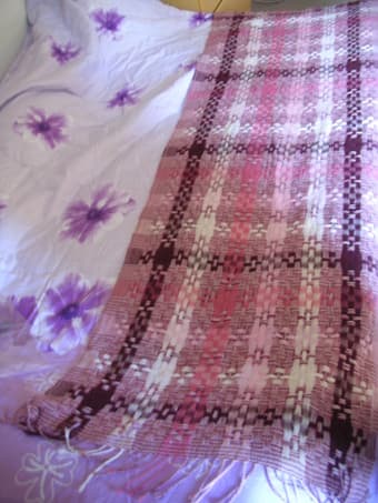 A beautiful cashmere scarf 1