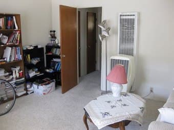 One bedroom one bathroom apartment in Palo Alto $1050 per month 1