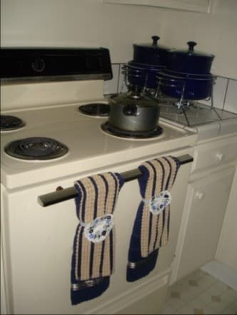 $750 Furnished Room, no extra bills .... 3