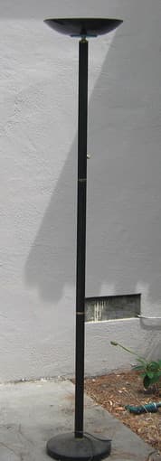 floor lamp - $10 1