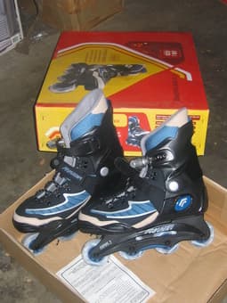 PHAZER adult rollerblade $20 1