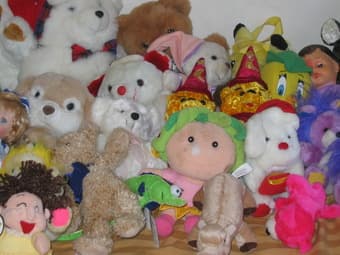 HUGE STUFFED ANIMAL SALE 1