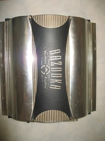 Subwoofer and amplifier 2