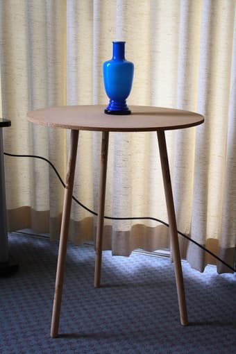 Black & Chrome TV Stand + 2 Sidestands + 2 White tablecloths ($50) 3