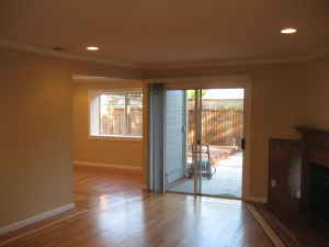 3 BR/ 2.5 BA, 1400+ sqft Two-Story Townhouse in Mt. View for Rent 2