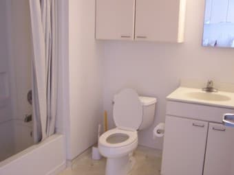 Studio 3, Escondido Village, 1090$, Jan 13-March 30 3