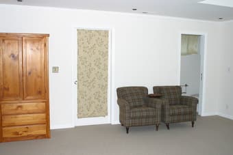 $950 N. Palo Alto Large Room with Private Entrance/Bath 2