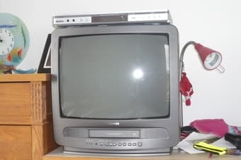 TVs / DVD player / Speakers 2