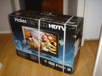New Haier 32 inch HDTV/DVD combo - $510 1