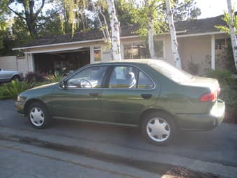 1998 Automatic 4door NISSAN SENTRA GXE 2