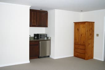 $950 Palo Alto Studio-styled Room w/Private Entrance/Bath 1