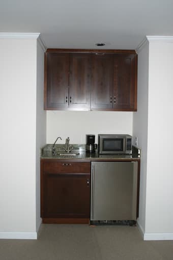 $950 Palo Alto Studio-styled Room w/Private Entrance/Bath 2